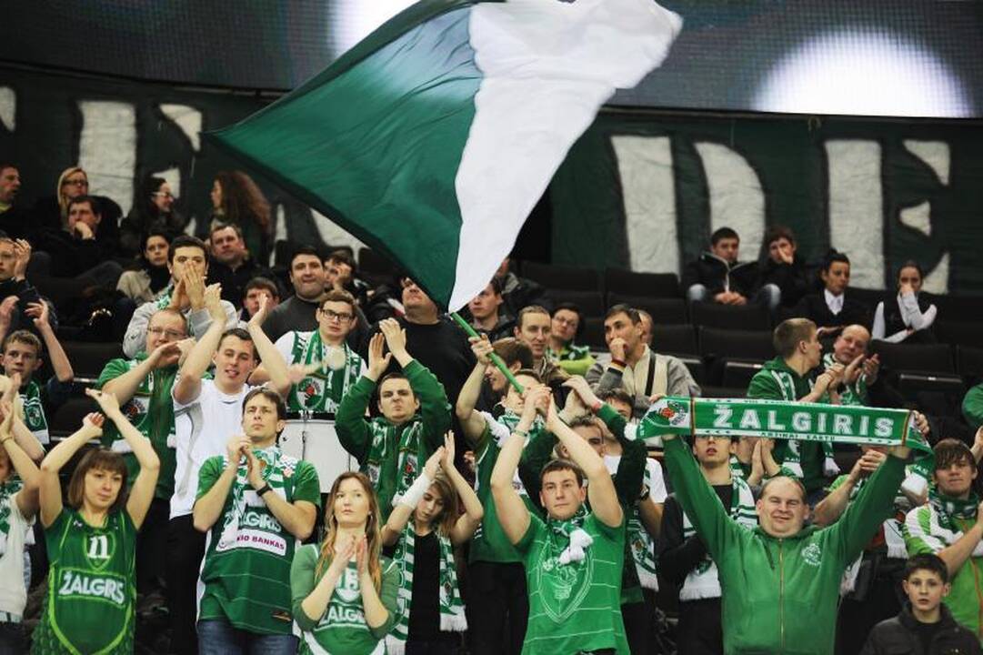 Kauno „Žalgiris“ sutriuškino Vilniaus „Sakalus“