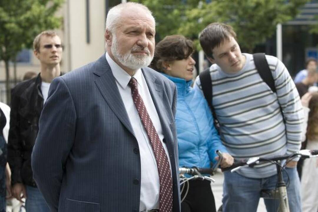 Protestuojantys tėvai: iš mažiausio atimti lengviausia