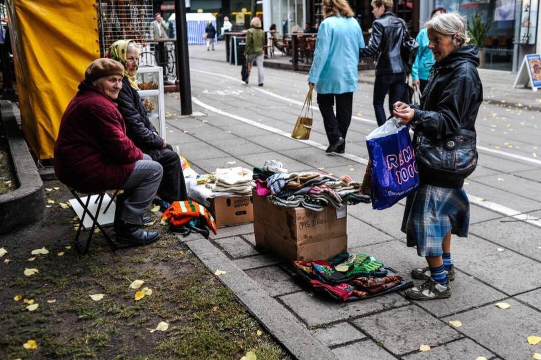 Rudens mugėje – dobilų alus, daržovių kilimai ir šakočio dalybos