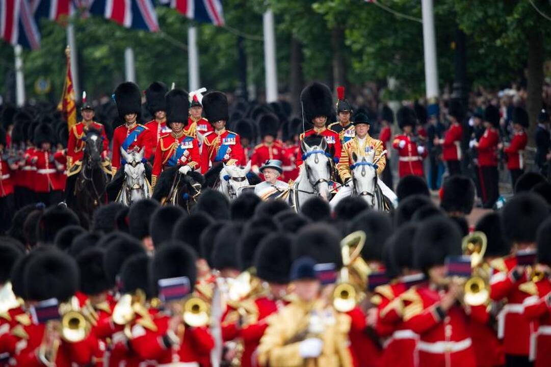Britanijos karalienė švenčia gimtadienį