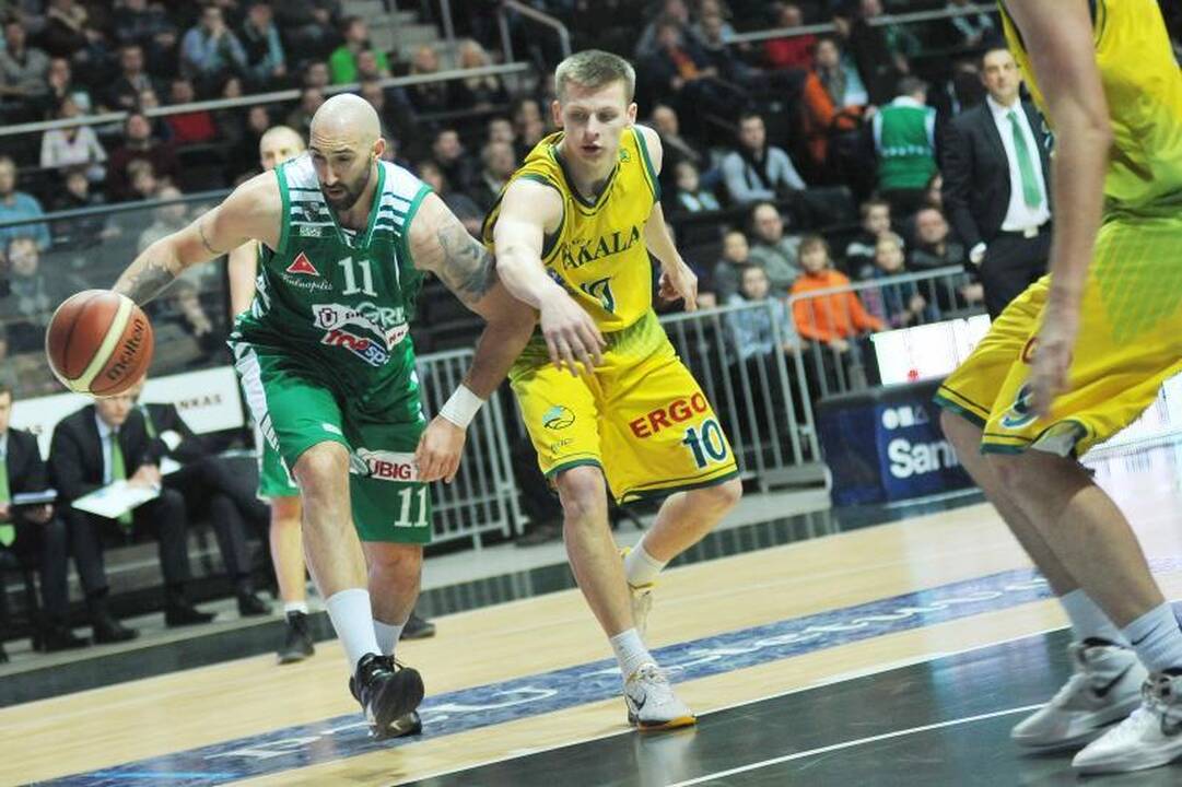 Kauno „Žalgiris“ sutriuškino Vilniaus „Sakalus“