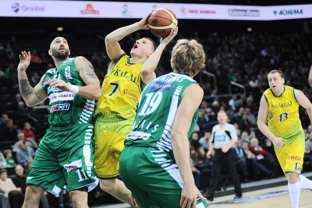 Kauno „Žalgiris“ sutriuškino Vilniaus „Sakalus“