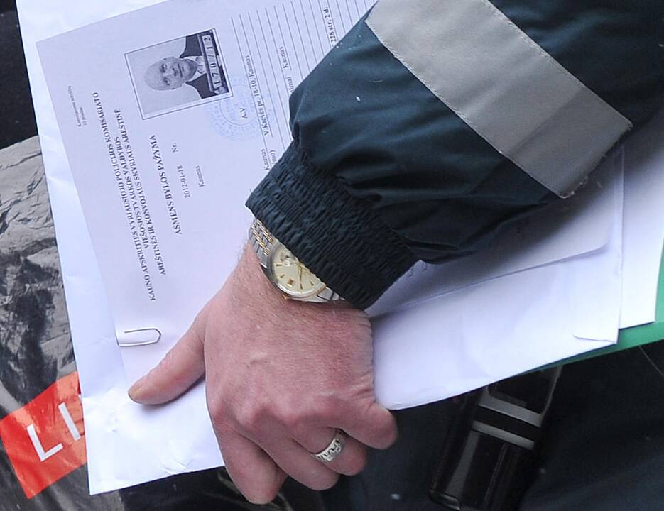 Mėnesiui suimtas K.Kriščiūnas šypsojosi: jaučiuosi puikiai