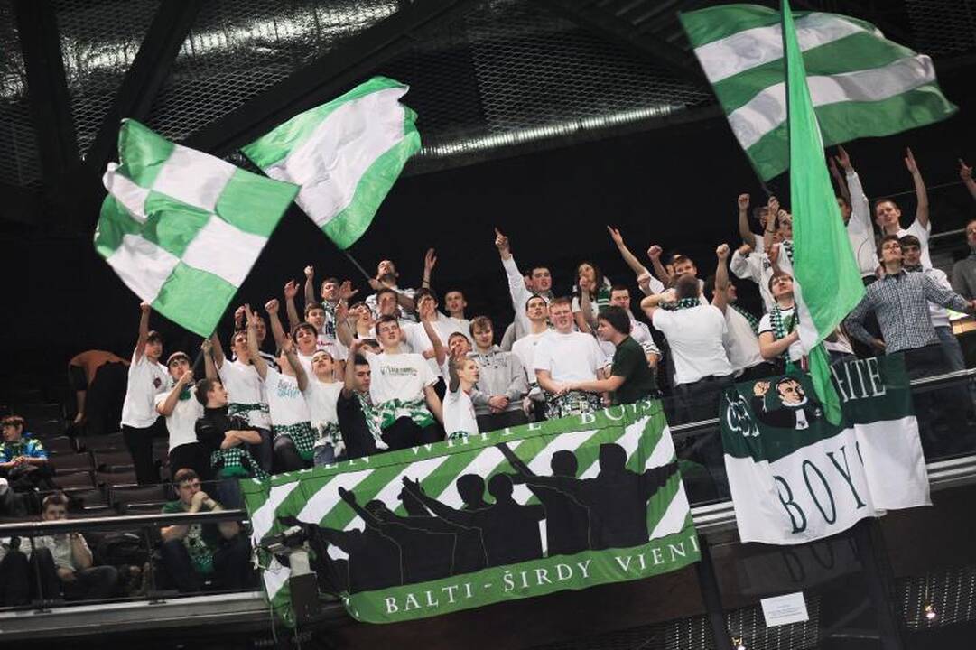 Kauno „Žalgiris“ sutriuškino Vilniaus „Sakalus“