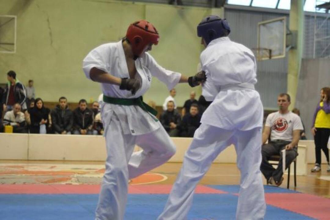 Klaipėdiečiai siautė Latvijos karate čempionate