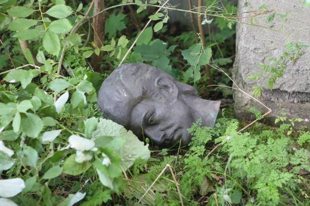 Bronzinės galvos nuo antkapių Klaipėdoje užminė mįslę