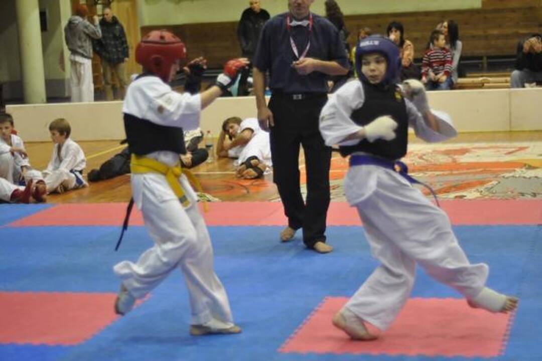 Klaipėdiečiai siautė Latvijos karate čempionate