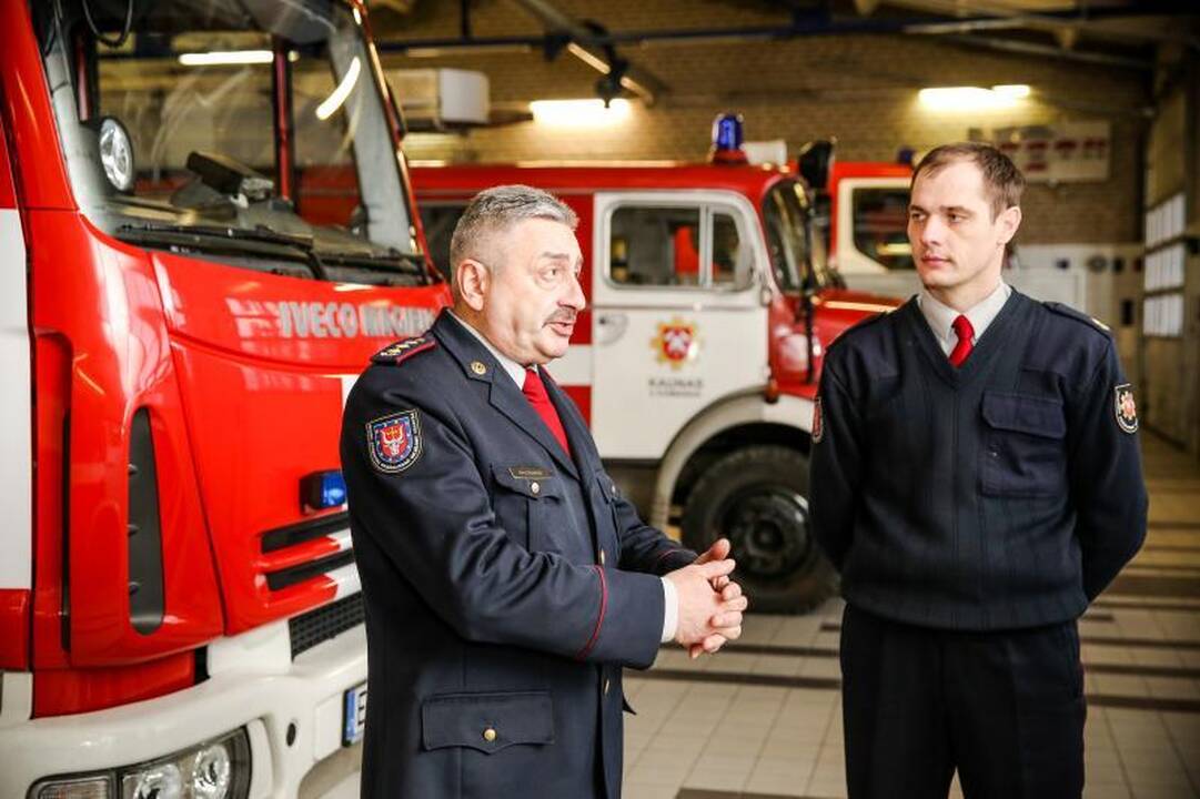Ugniagesiai: pedofilija įtariamas viršininkas abejonių nekėlė