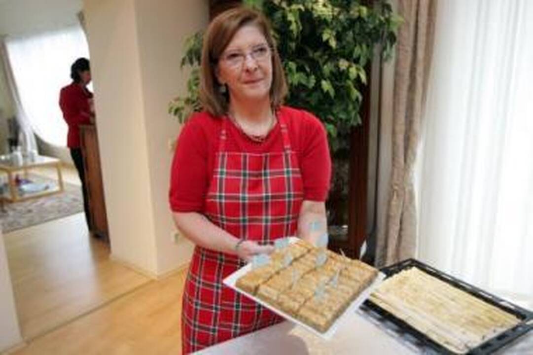Tradicijos: Z.Catsambis baklavą šventėms ruošia kiekvienais metais.