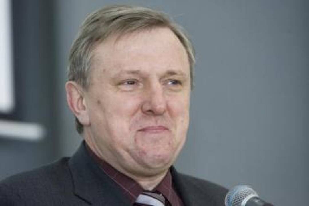 "Sodra" smenga į duobę