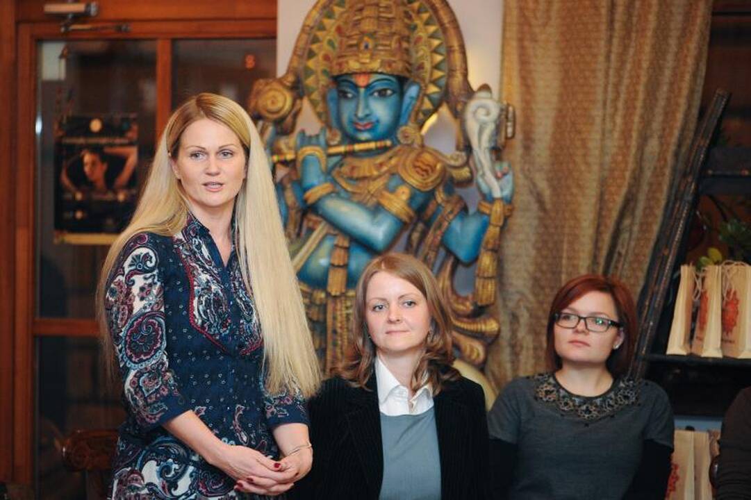 Sutuoktinių kelias į sėkmę vingiavo per Indiją