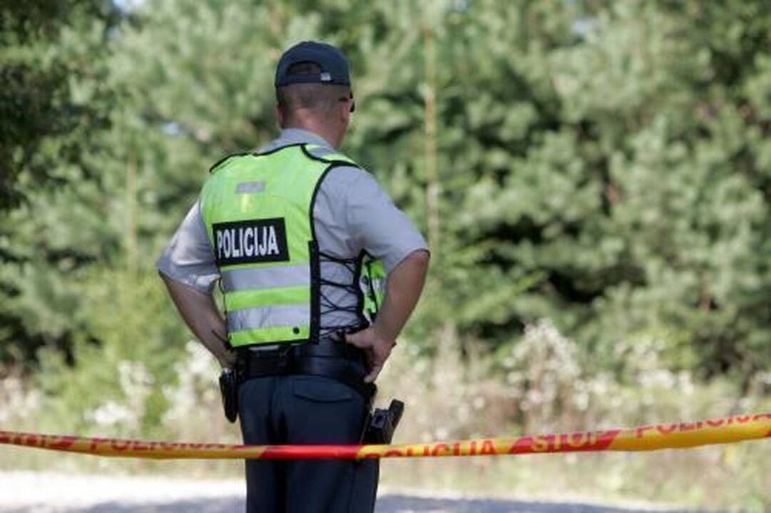 Apnuoginta benamė mirė pašiūrėje