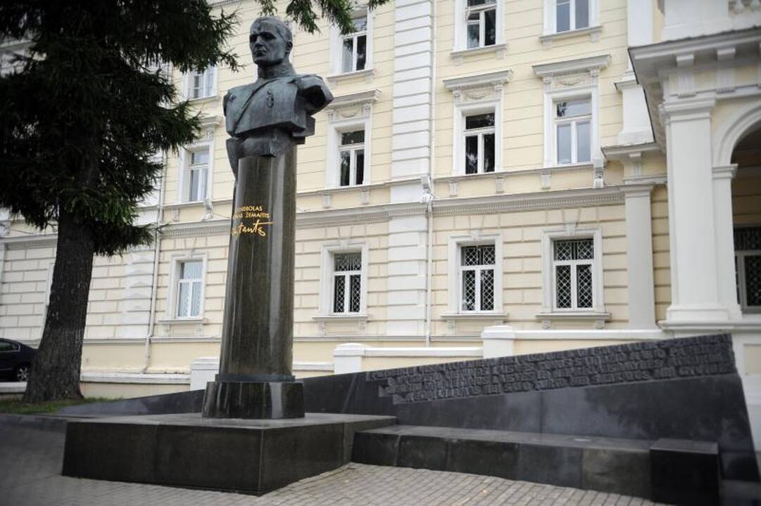 Lentelės žymi partizanų      netektis