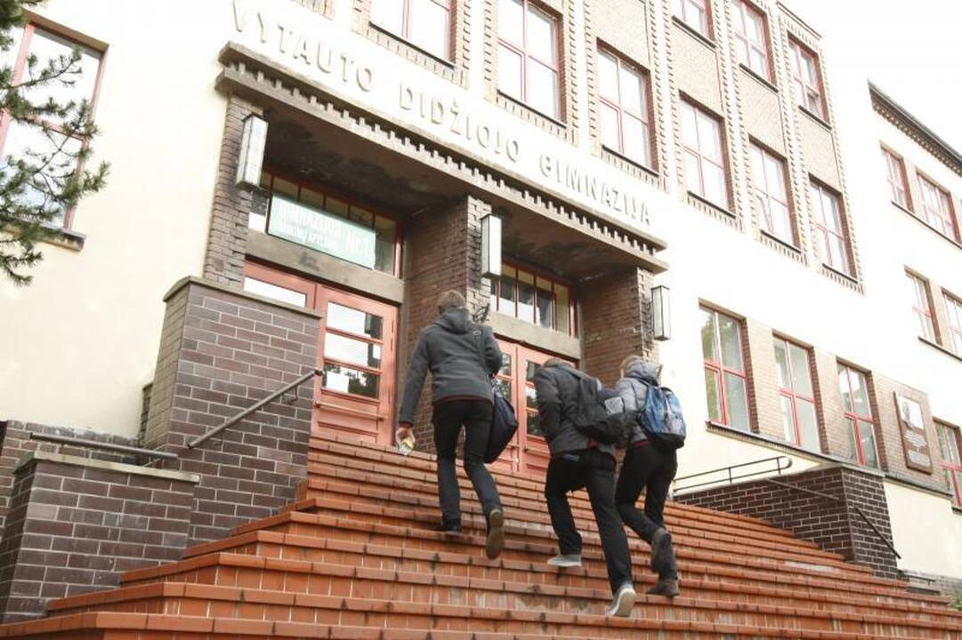 Klaipėdos gimnazijos rengs priėmimo egzaminus