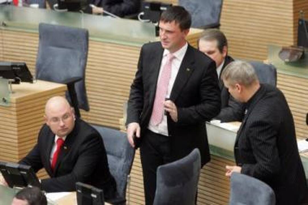 Pasidavė: I.Degutienės atstovai pareiškė, jog ji neketina imtis iniciatyvų kaip nors atnaujinti A.Sacharuko apkaltą.