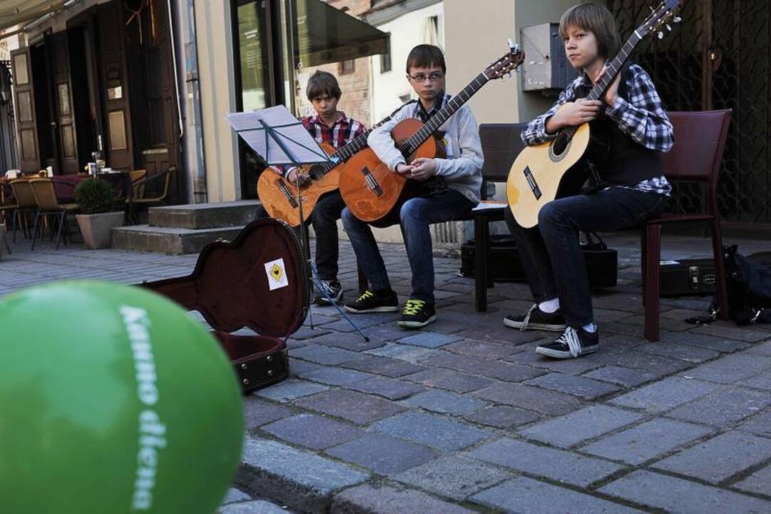 Gatvės muzikos dienoje laukiami  visi   