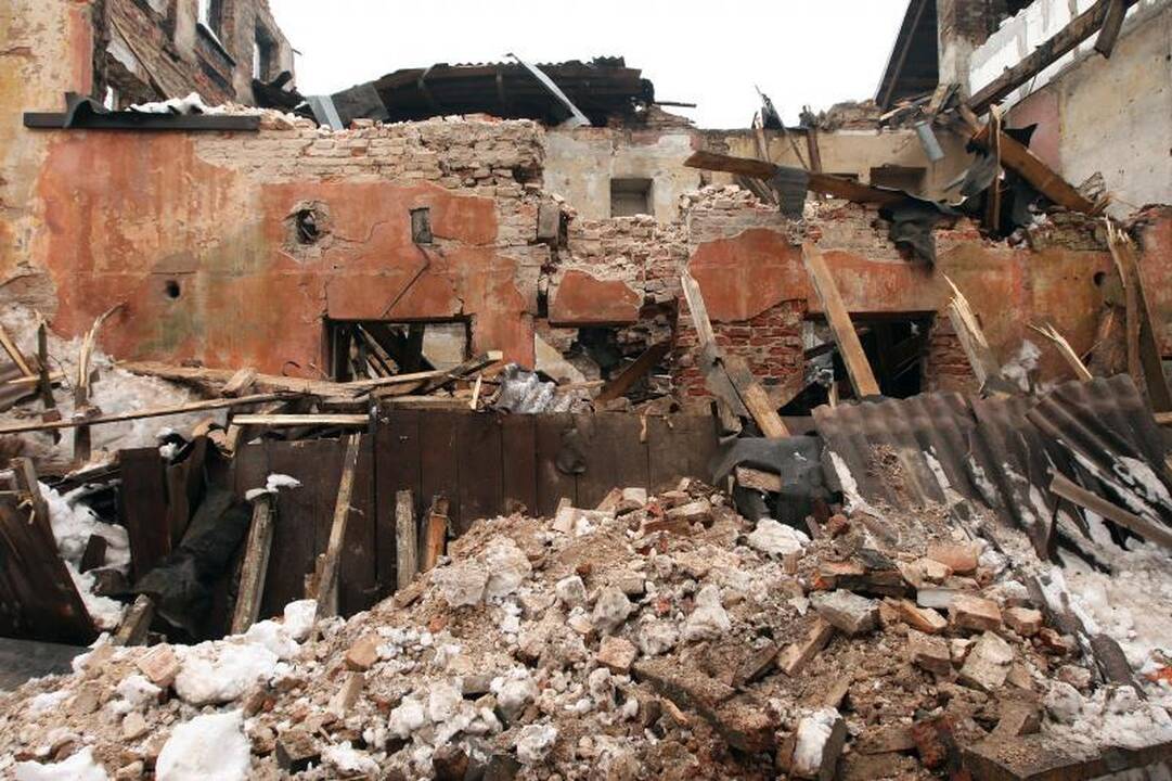 Vyriausybė grožisi pūliniais ant miesto veido