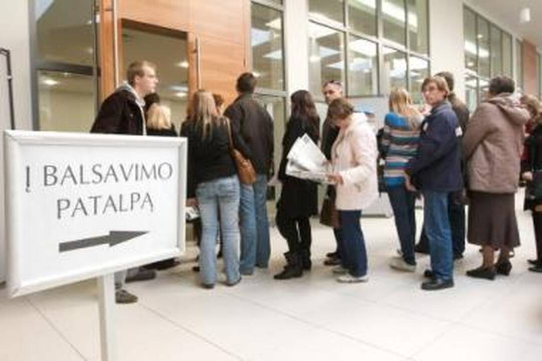 Prognozė: Kitąmet į savivaldos rinkimus gali būti pakviesta daug mažiau rinkėjų.