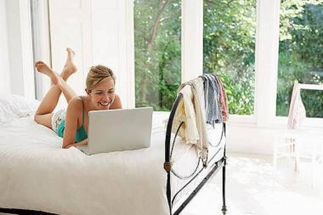 Meilė: tie, kurie naudojasi internetu, greičiau susiranda partnerį