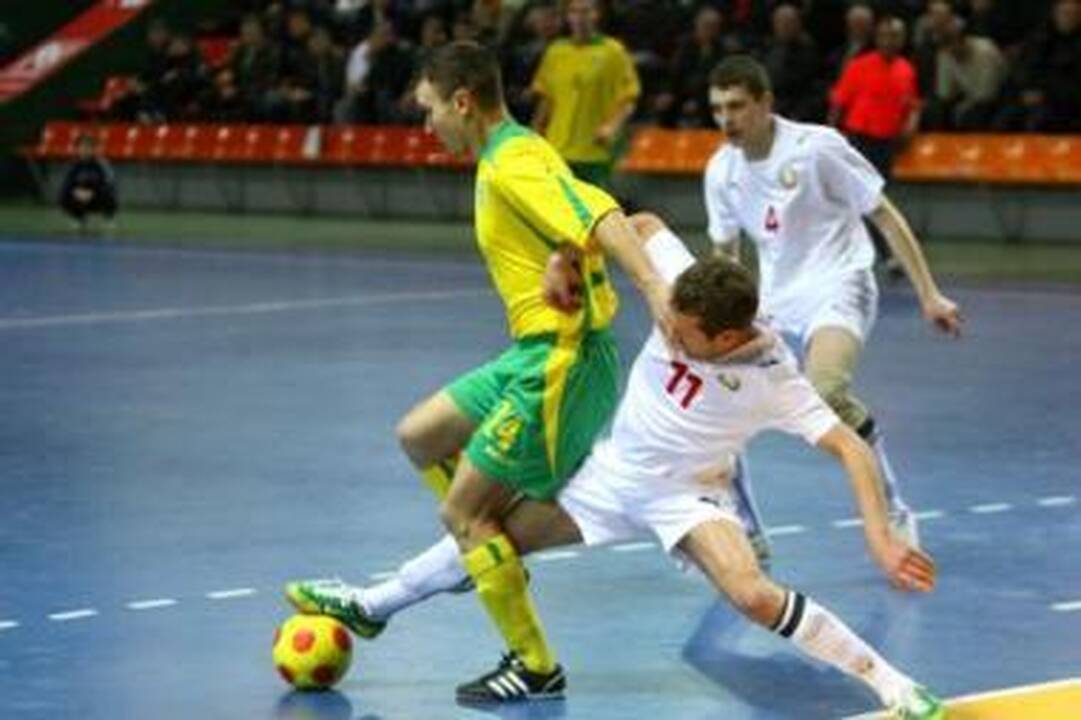 Salės futbolo rinktinei – baltarusių pamoka