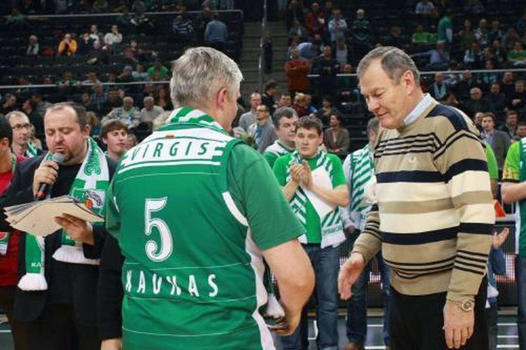 Meilė „Žalgiriui“ buria          į klubą