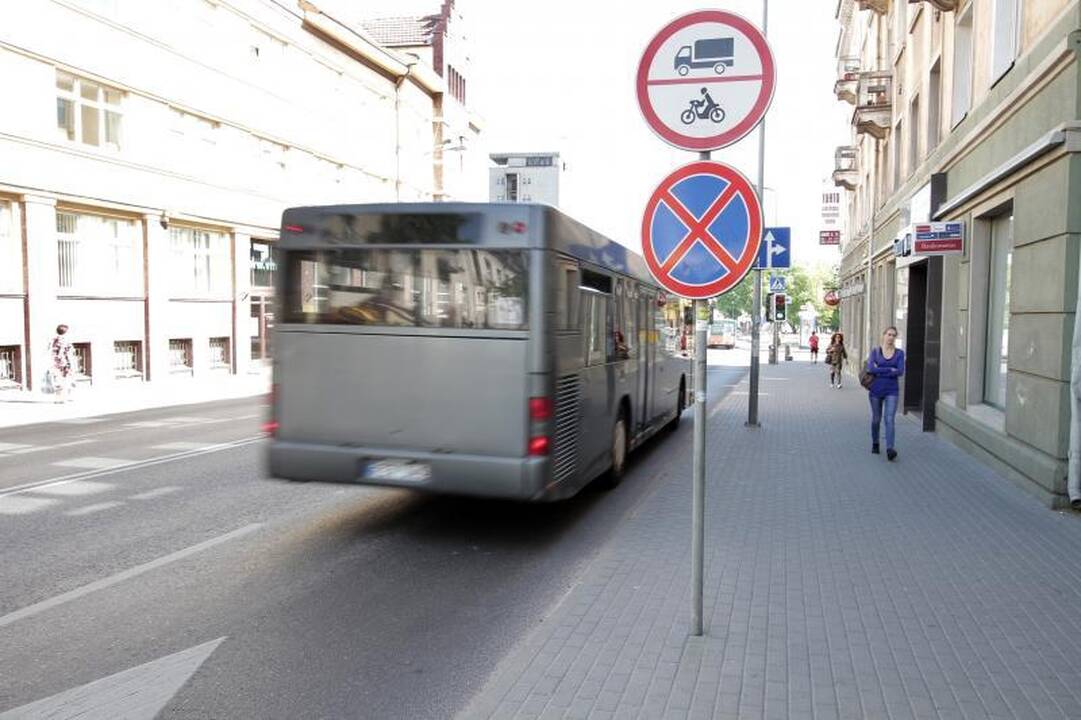 Baikeriai Klaipėdos centre laigo nelegaliai