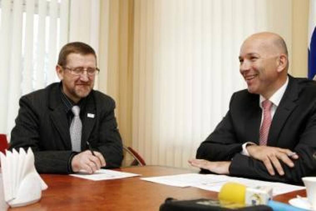 Planai: likvidavus viršininko administraciją, A.Šulcas žada stoti į Darbo biržą, o A.Burkšas – imsis turizmo verslo.