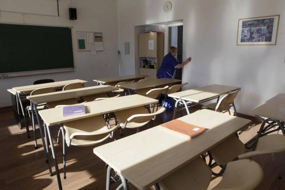 Estų mokytojai pavargo tylėti
