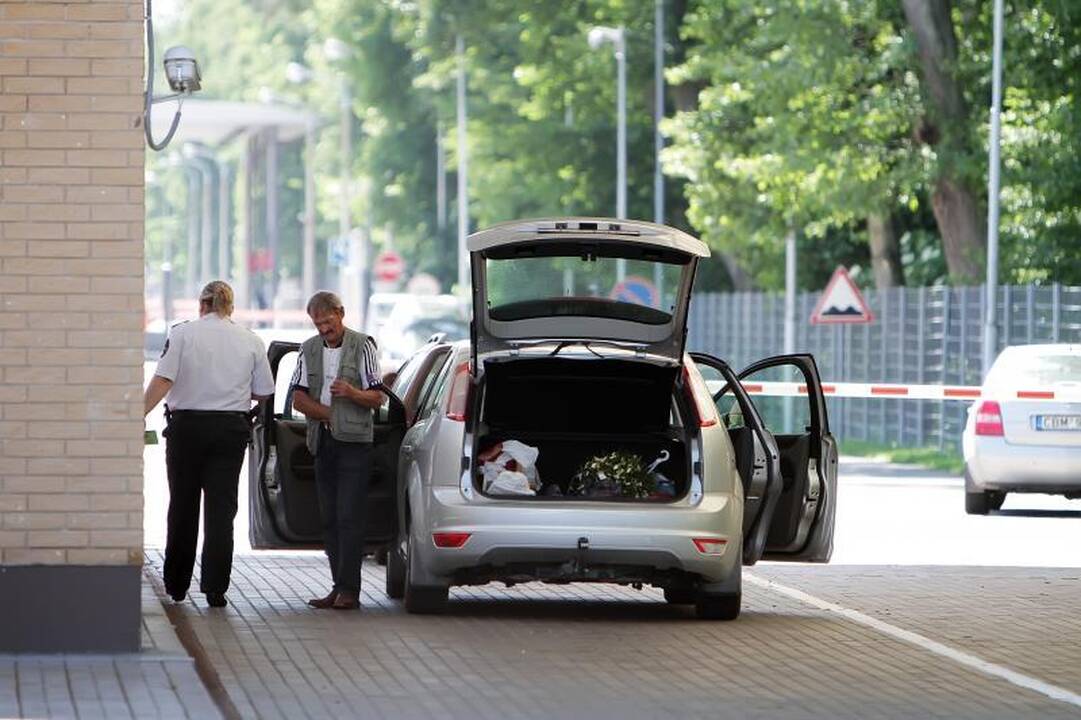 Pajūrio verslininkai dėl vizų atakuos Prezidentę