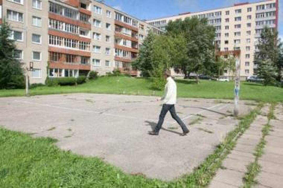 Pokyčiai: vaikams skirtą erdvę norima paversti automobilių aikštele.