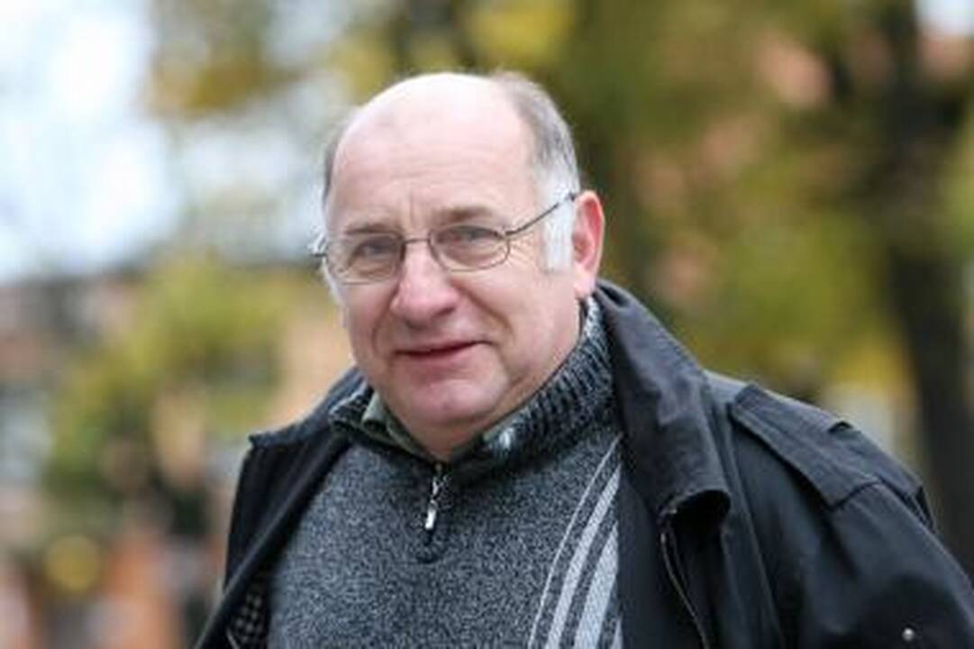 A.Laurinaitis - smiltyniškis iki kaulų smegenų