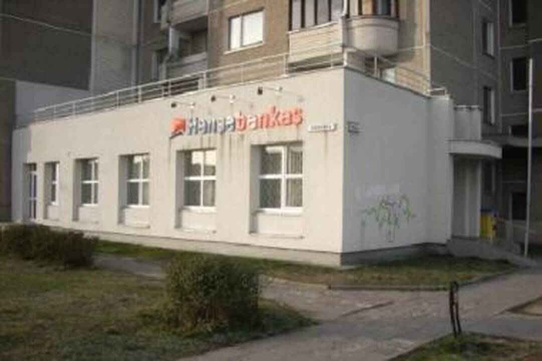 Turtas: bankas parduoda nereikalingas patalpas, tarp jų ir buvusį skyrių Pilaitėje.