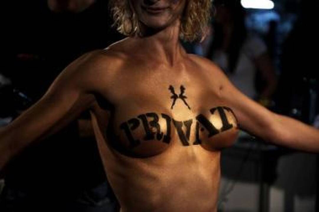Skaičiai: spėjama, kad į PAR atvyks ar jau atvyko mažų mažiausia 40 tūkst. prostitučių iš kitų šalių.