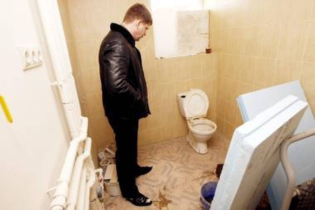 Užsikimšus kanalizacijai – pagalbos nesulaukė