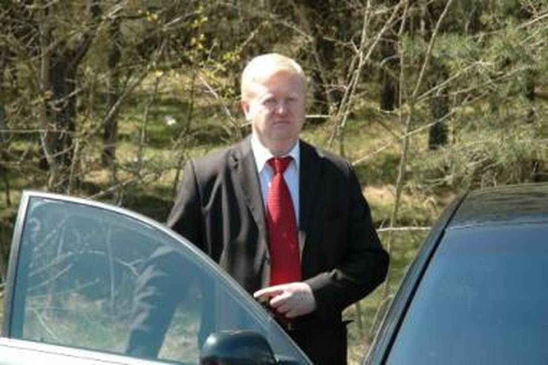 Buvusieji be darbo nesėdi