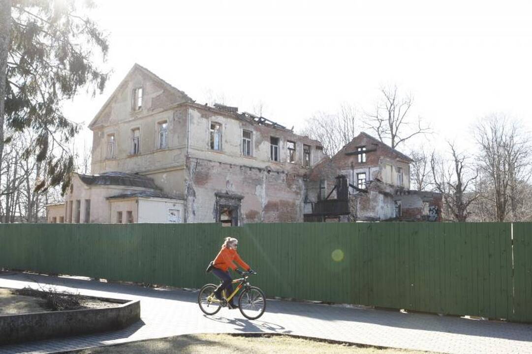 Dėl Palangos kurhauzo G.Jacka parduos savo namą   