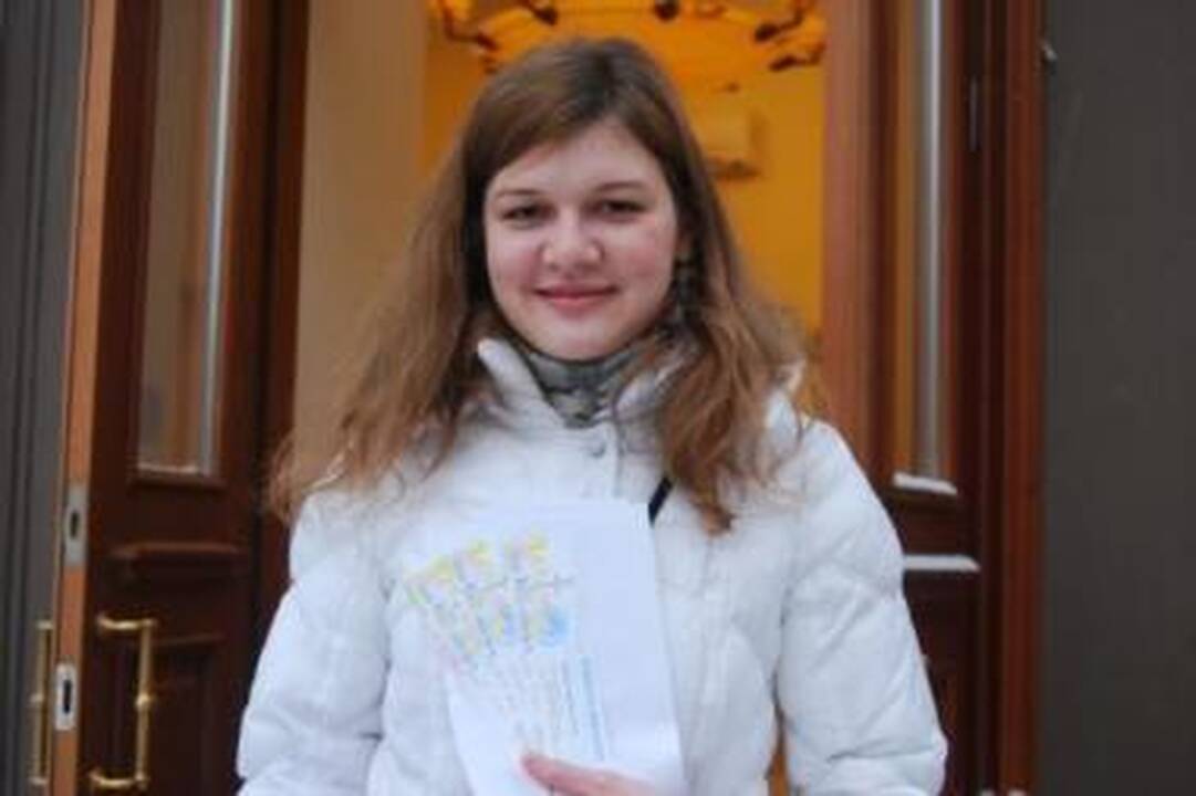 Motyvacija: I.Bumbulytė bilietais į teatrą paskatins draugijos "Giedra" dienos centre besilankančius jos narius.