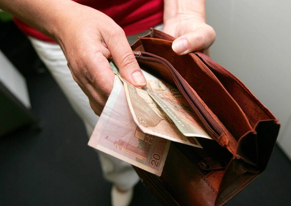 Anstolių įkainiai: už 171 Lt išieškojimą reikia mokėti 122 Lt (papildyta)