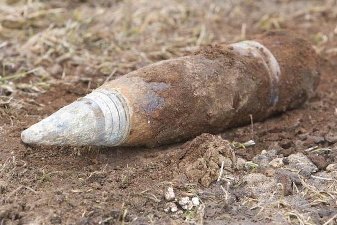 Vaikystės radinys atvedė į teisiamųjų suolą