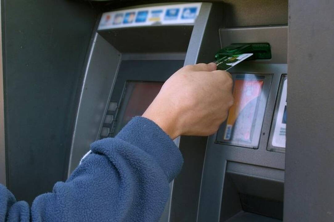 Lietuviai ant kredito kortelių nepaslydo