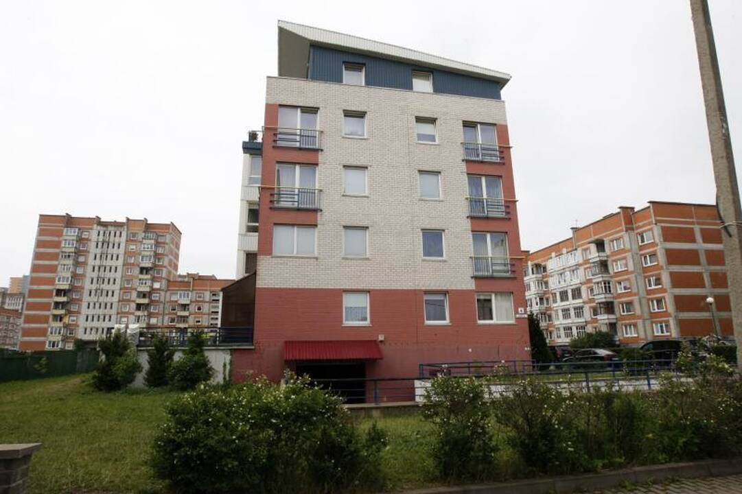 Varpų gatvės daugiabutyje  –    kova dėl centų?
