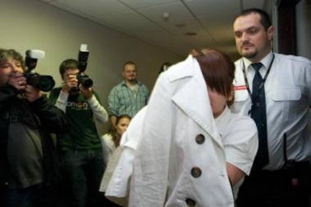Nejauku: nubaustos moterys nepanoro rodyti savo veidų.