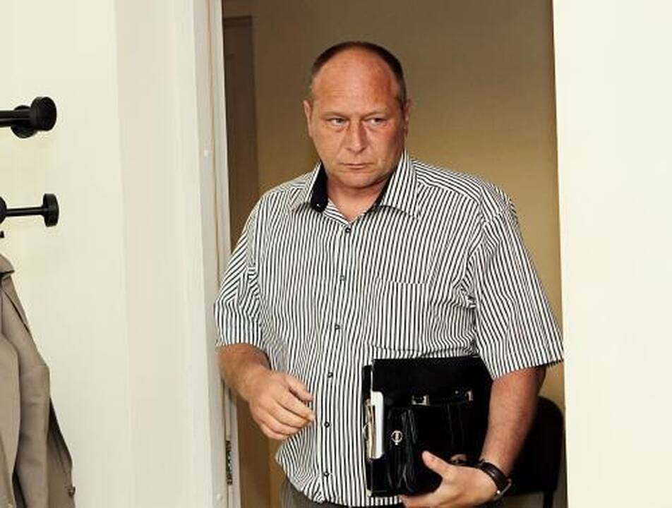 Kriminalistas išteisintas, bet bus teisiamas