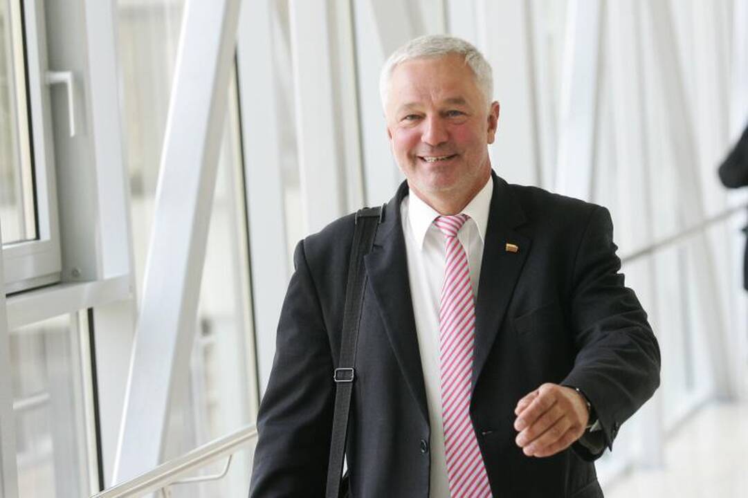 Grėsmingi kaltinimai politikams ar teisėjams dažnai baigiasi šnipštu