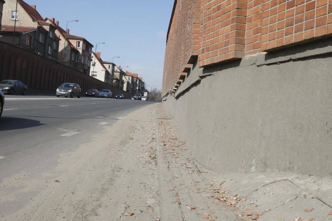 Manto gatvėje esančiai atitvarai vėl reikia remonto