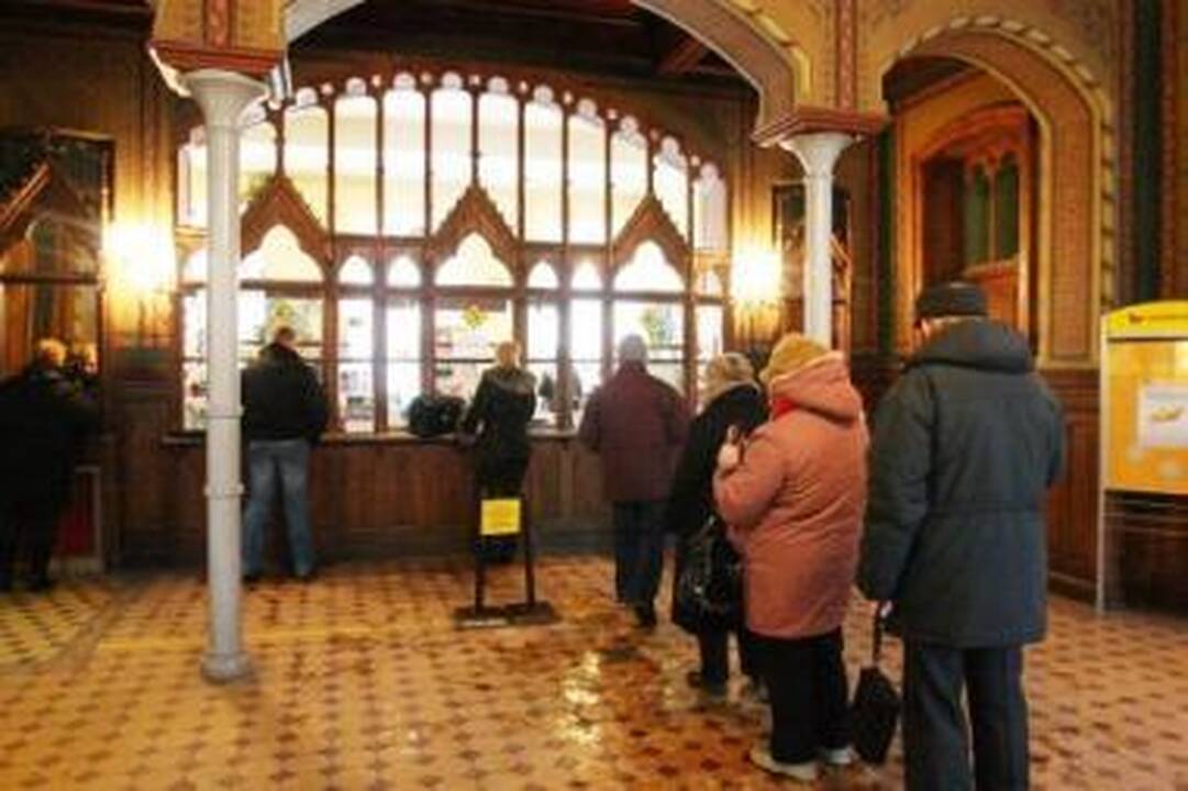 Palengvino: nors kai kurie klaipėdiečiai skubėjo už gruodį sunaudotą elektrą atsiskaityti iki sausio 20-osios, vakar VST vadovai nutarė klientams suteikti galimybę pigiau už ją sumokėti...