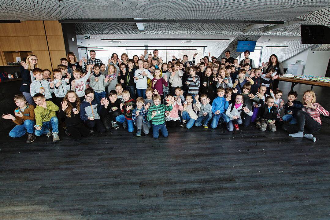 Plečiasi nemokama kūrybinių technologijų akademija