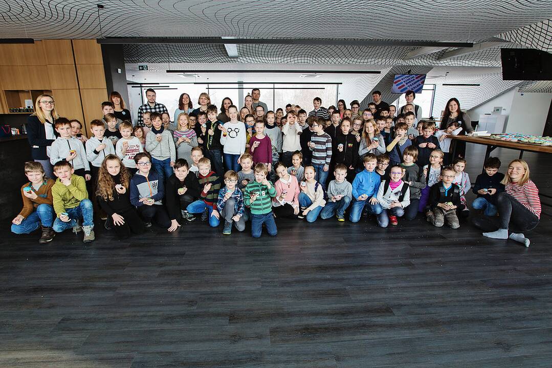 Plečiasi nemokama kūrybinių technologijų akademija