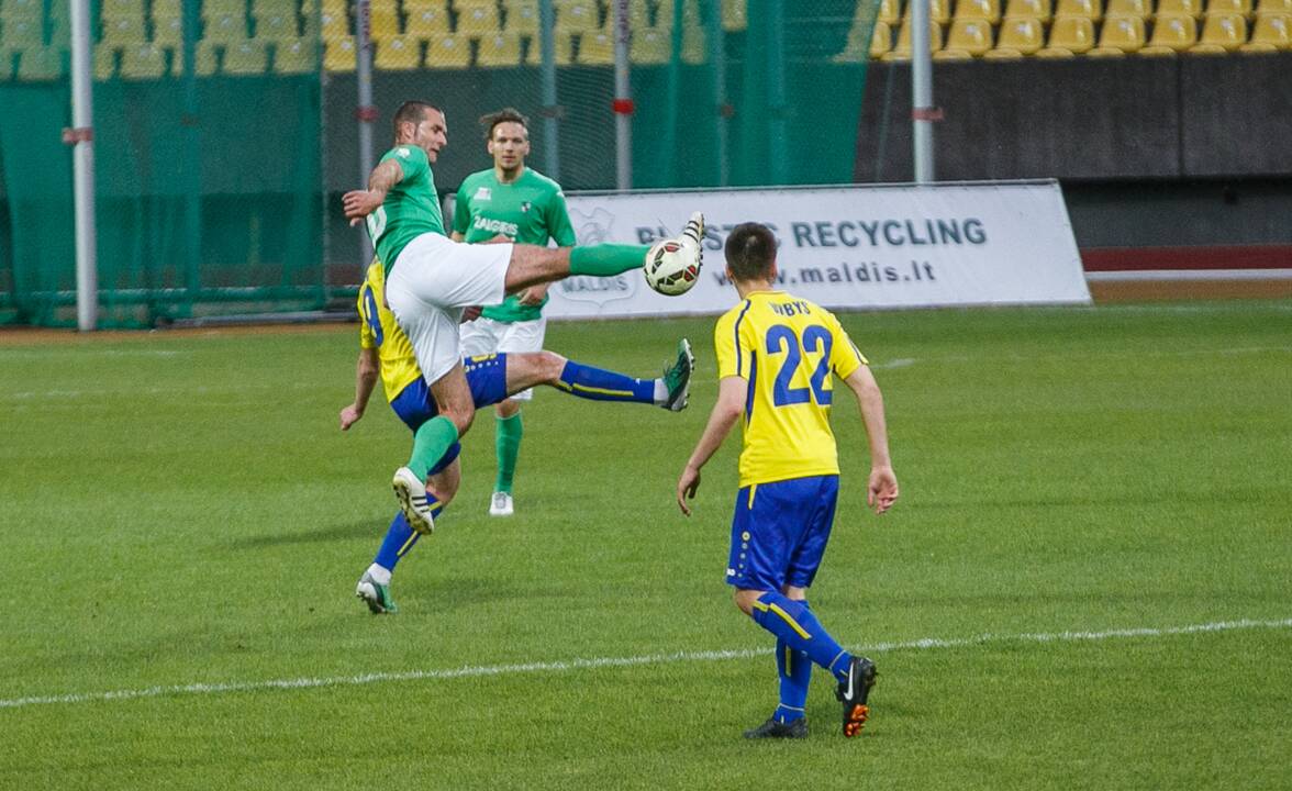 Futbolas : "Spyris" - "Atlantas"