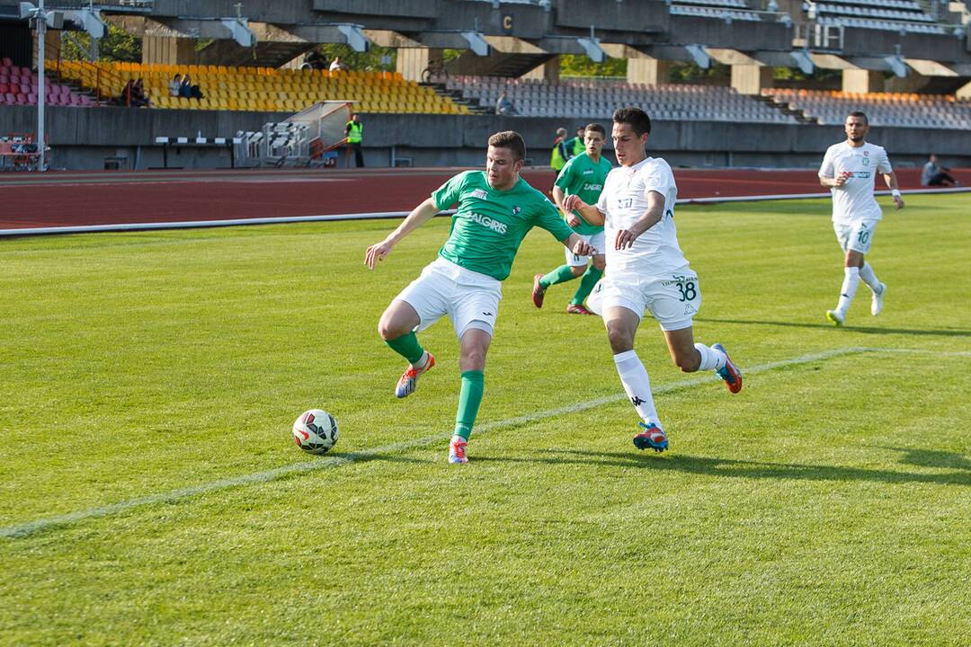 Futbolas : "Spyris" - "Žalgiris"